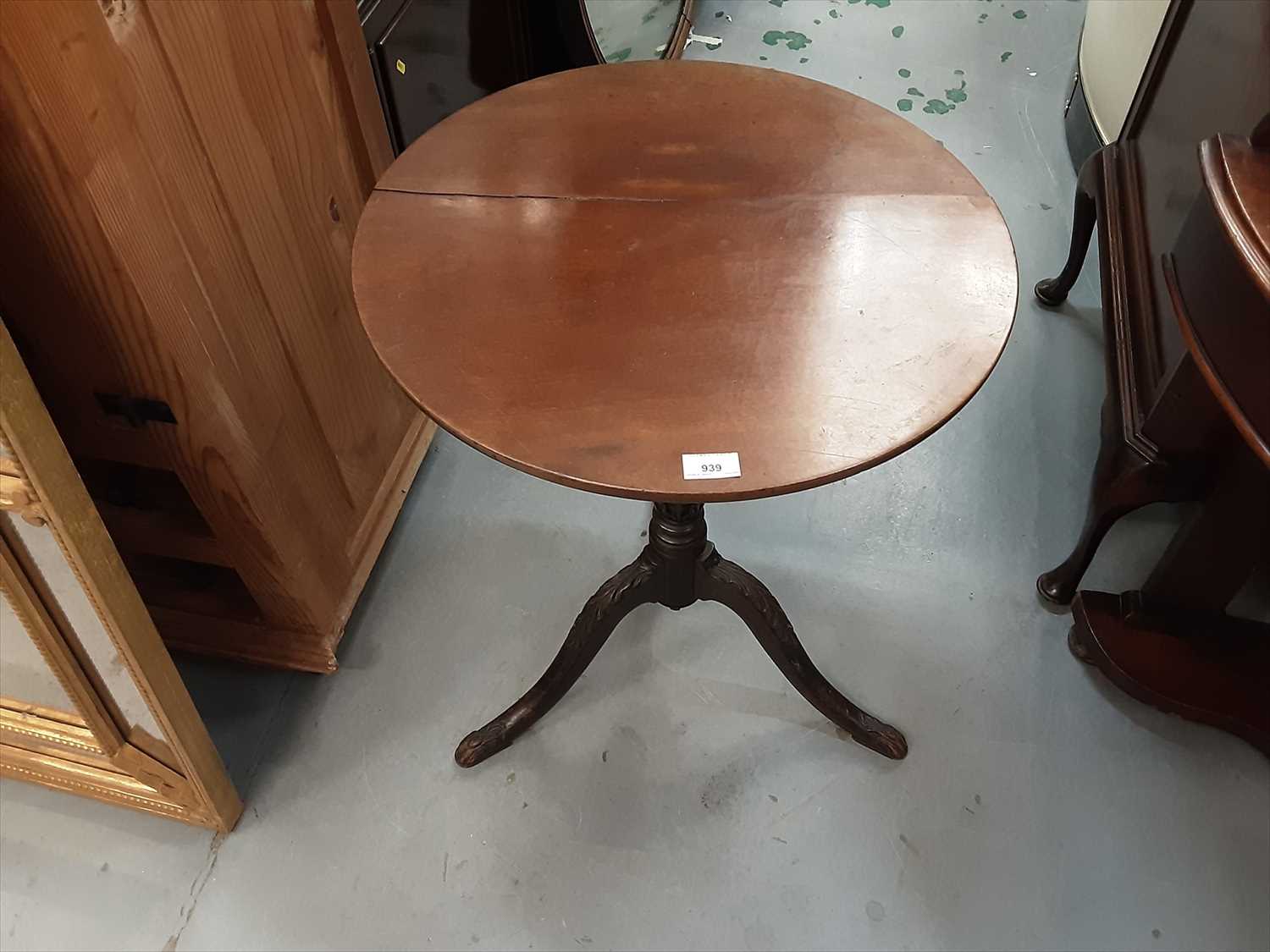 Georgian mahogany wine table with circular tilt top on later carved tripod base