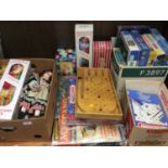 Quantity puzzles, Meccano, dolls, china bears and other games etc