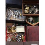 Costume jewellery, bijouterie, Victorian beadwork purse and other accessories