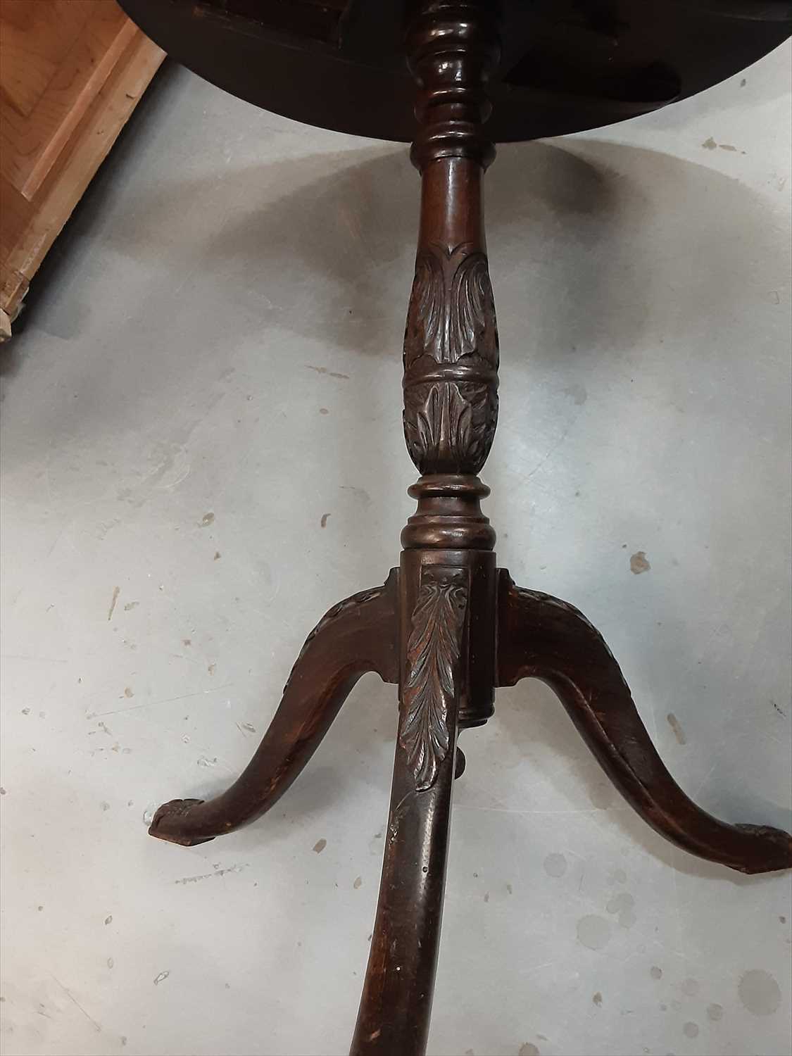 Georgian mahogany wine table with circular tilt top on later carved tripod base - Image 3 of 3