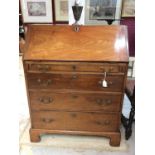 Good early George III mahogany bureau of small proportions