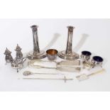 Selection of miscellaneous silver and white metal.