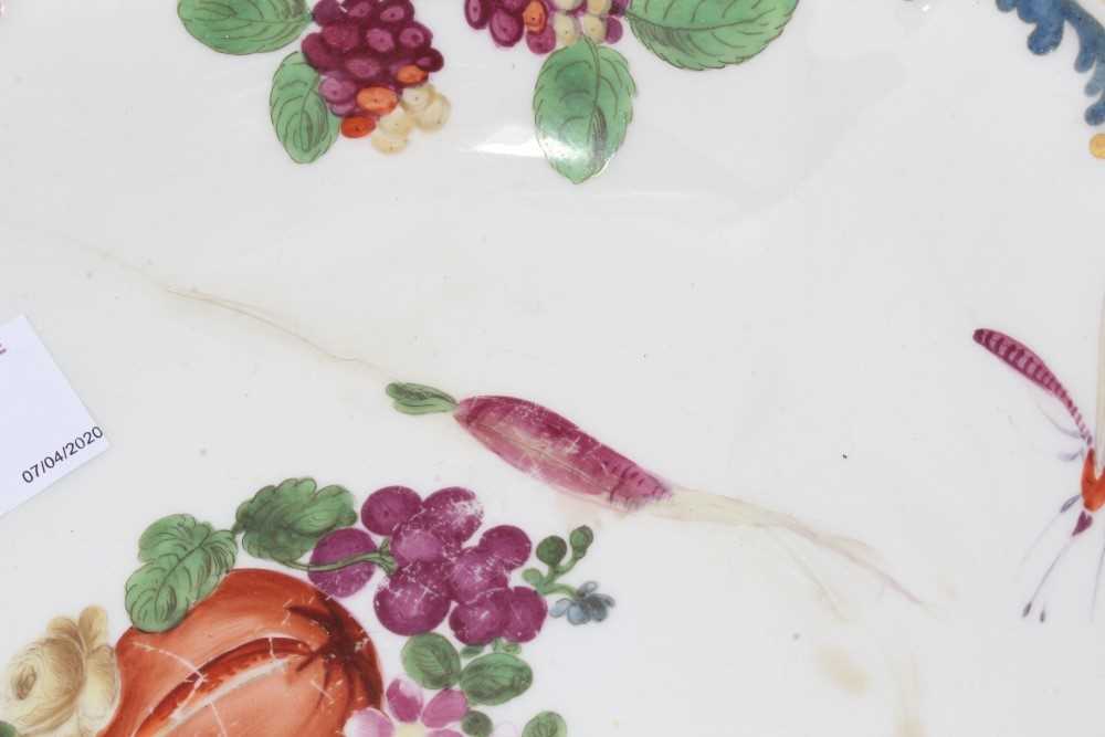 Chelsea oval dish painted with fruits, butterflies, and leaves, circa 1760 - Image 3 of 8