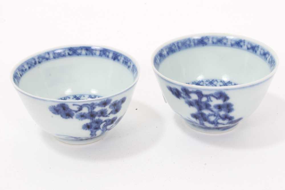 Tek-Sing cargo bowl and group of four 18th century Chinese blue and white tea bowls - Image 3 of 8