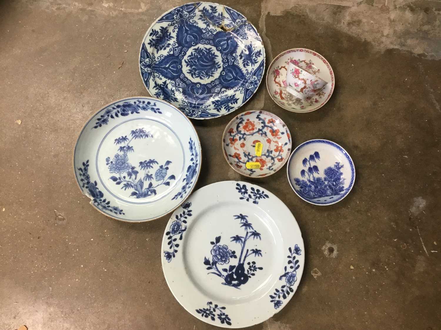 Small group 18th century Chinese dishes