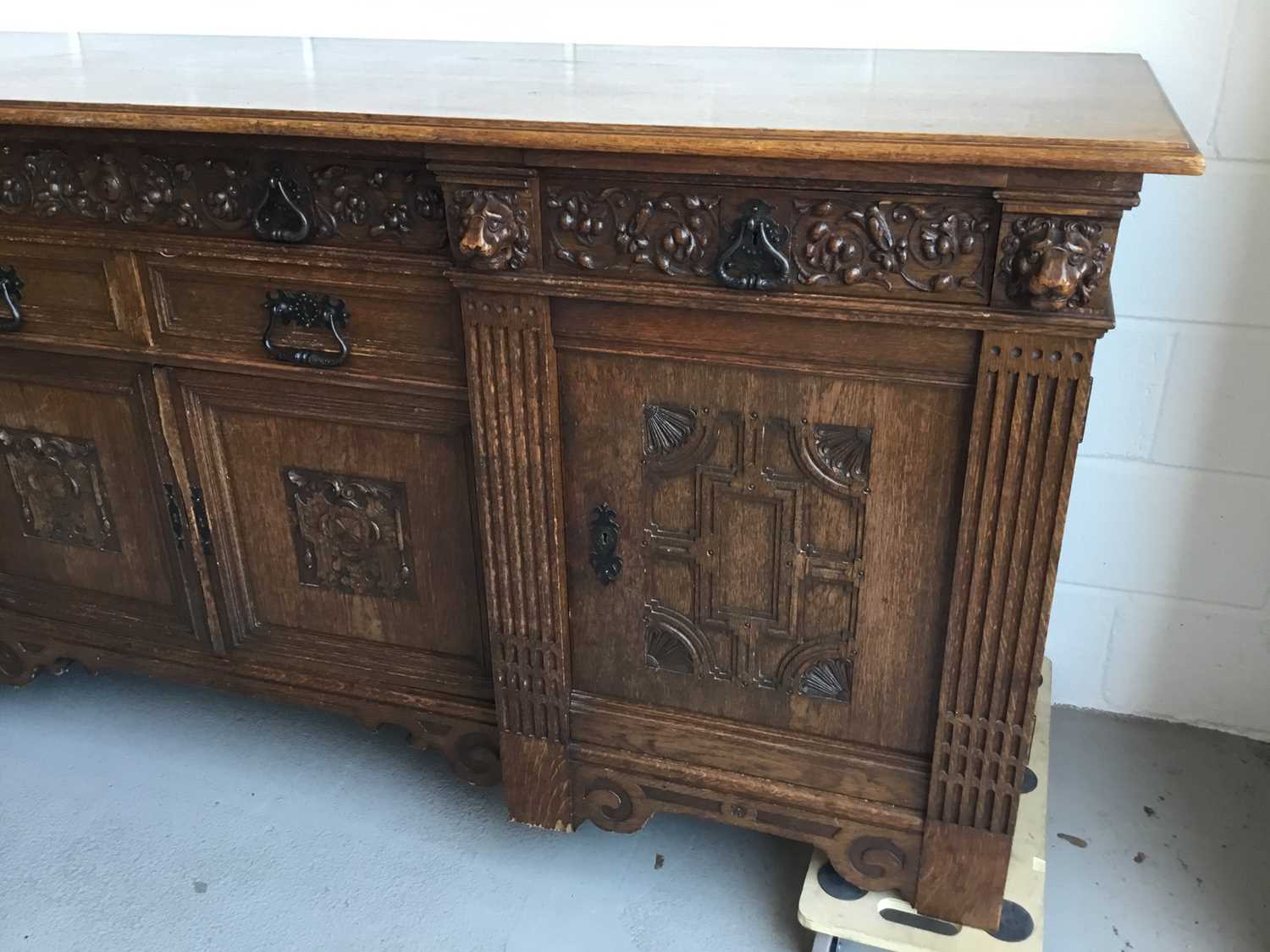 Large and impressive early 20th Century carved oak sideboard, six draws with carved floral decoratio - Image 2 of 5