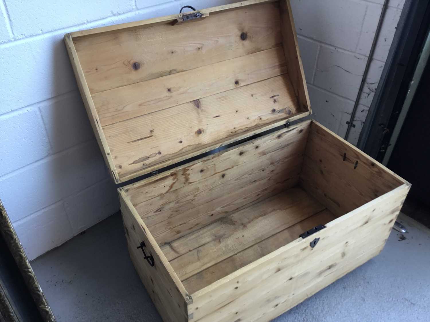 Antique pine dome topped trunk, with hinged lid and iron straps and handles, 94cm width, 55cm height - Image 2 of 2