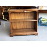Ercol 'Golden Dawn' bookcase with single adjustable shelf, 93cm in length, 83cm in height, 37cm in d