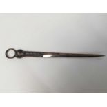 Mappin & Webb silver letter opener with ring handle (London 1979), 25.5cm long, 3.26ozs