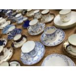 Fine quantity of teacups and saucers to include Royal Worcester, Aynsely, Wedgwood, Royal Crown Derb