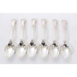 Set of six 1920s silver Kings pattern tea spoons (Sheffield 1927) John & William Deakin. All at appr