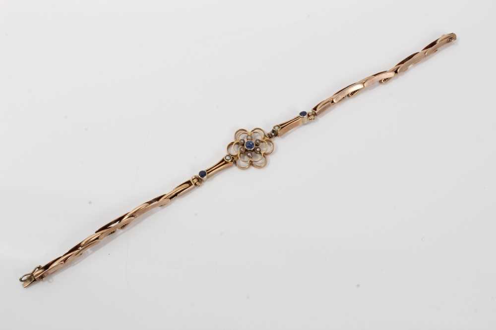 Edwardian 9ct gold bracelet with sapphire and seed pearl openwork panel - Image 4 of 5