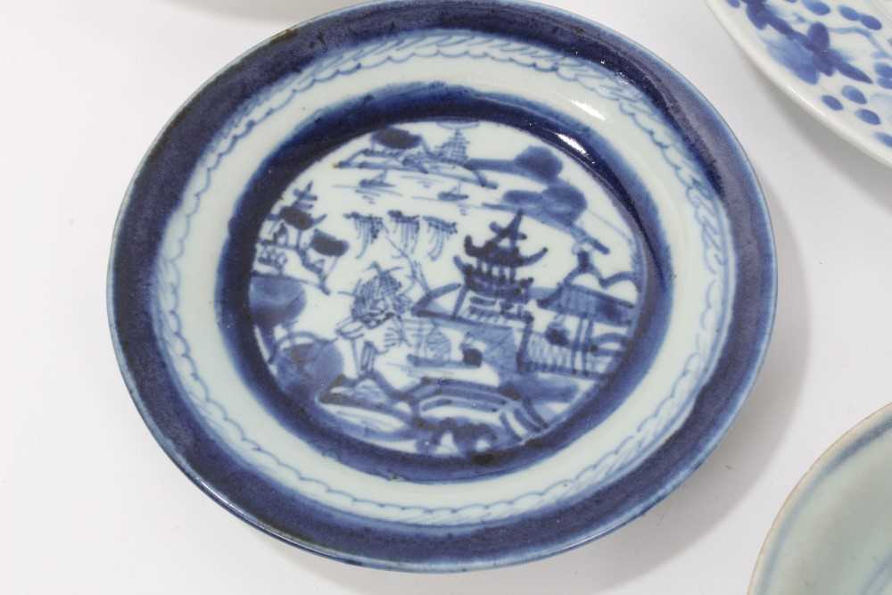 Group of six Chinese and Japanese blues and white plates - Image 5 of 9