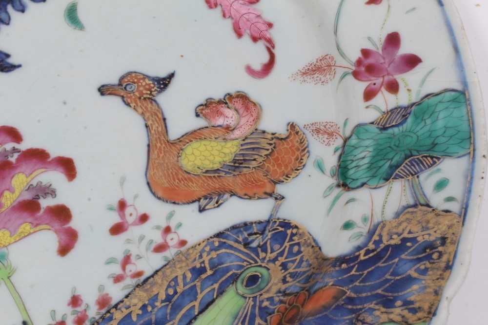 18th century Chinese tobacco leaf porcelain platter, finely decorated in famille rose enamels and un - Image 4 of 7