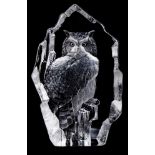 Fine and large Mats Jonasson glass sculpture - Eagle Owl, (13304) signed and numbered 24 from a limi