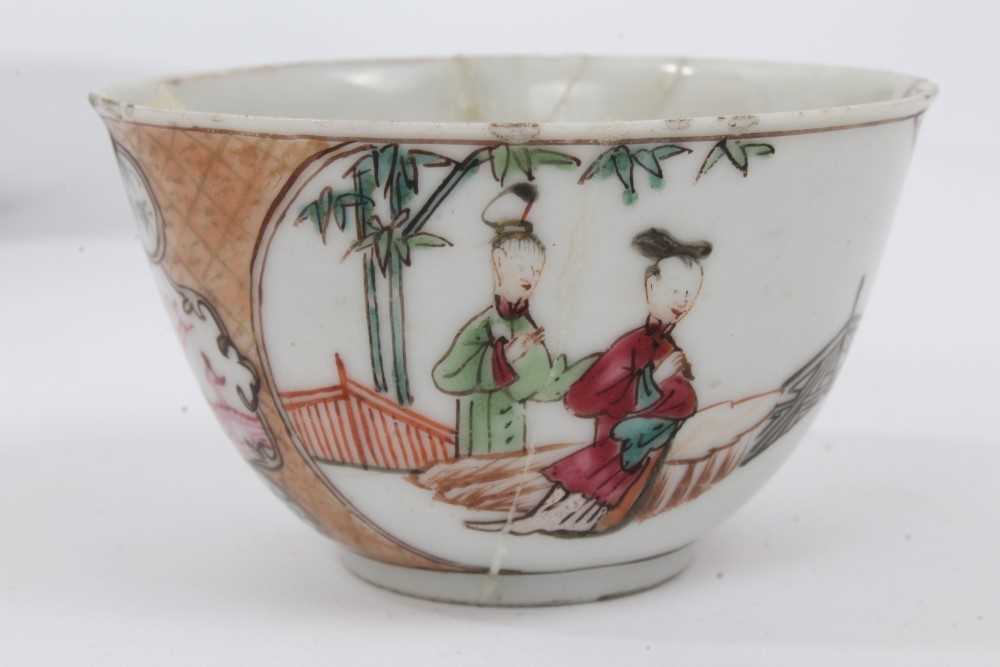 Group of 18th century Chinese porcelain - Image 9 of 28