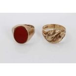 Gentlemen’s 9ct gold signet ring with oval inset hardstone, together with another in the form of ent