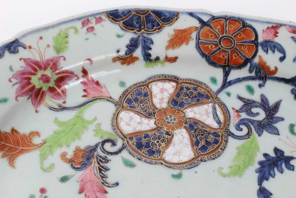 18th century Chinese tobacco leaf porcelain platter, finely decorated in famille rose enamels and un - Image 3 of 7