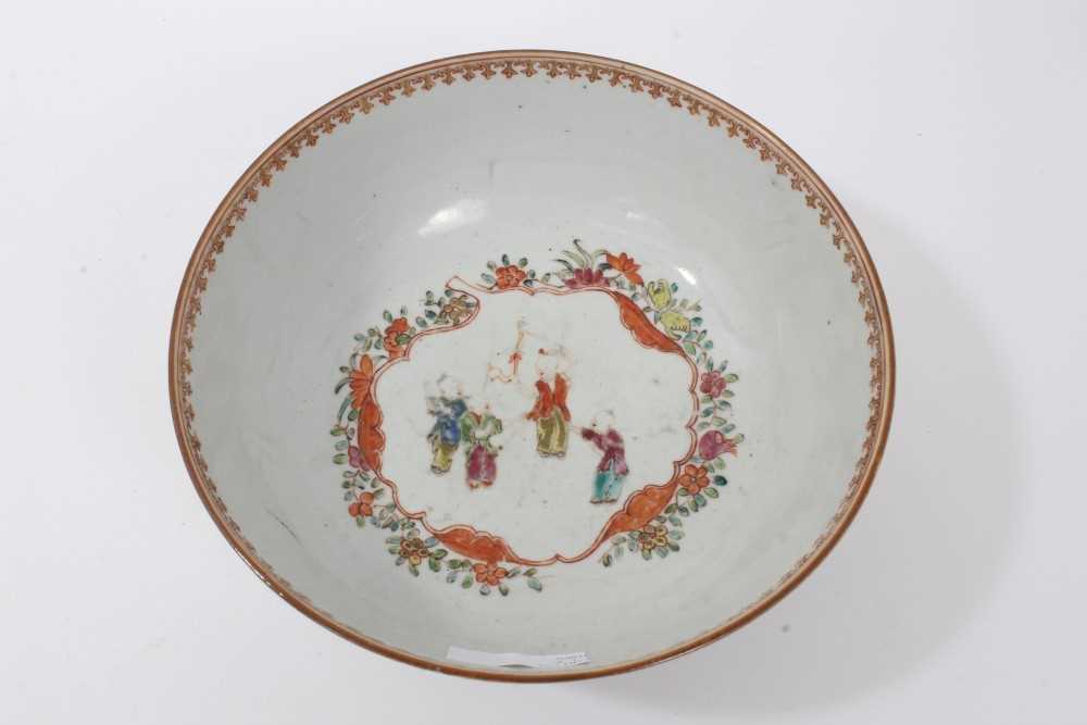 Group of 18th century Chinese porcelain - Image 26 of 28