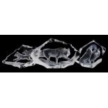 Mats Jonasson glass sculpture - Timber Wolf (27010) signed and numbered 35/975, 30cm long, together