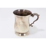 Contemporary Georgian-style silver mug