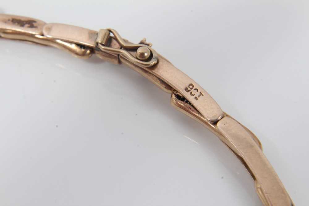 Edwardian 9ct gold bracelet with sapphire and seed pearl openwork panel - Image 3 of 5