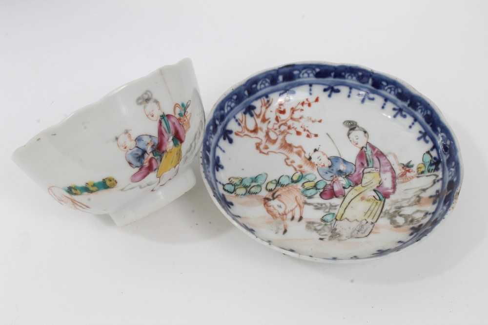 Group of 18th century Chinese porcelain - Image 2 of 28