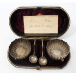 Pair silver salts and salt spoons in fitted case