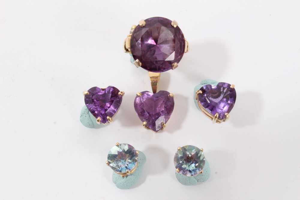 14k gold faux Alexandrite ring, heart shaped pendant and two pairs earrings