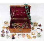 Egyptian revival scarab ring, 9ct gold garnet bar brooch and other vintage costume jewellery