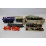 Tri-ang and other OO gauge railway boxed and unboxed together with accessories