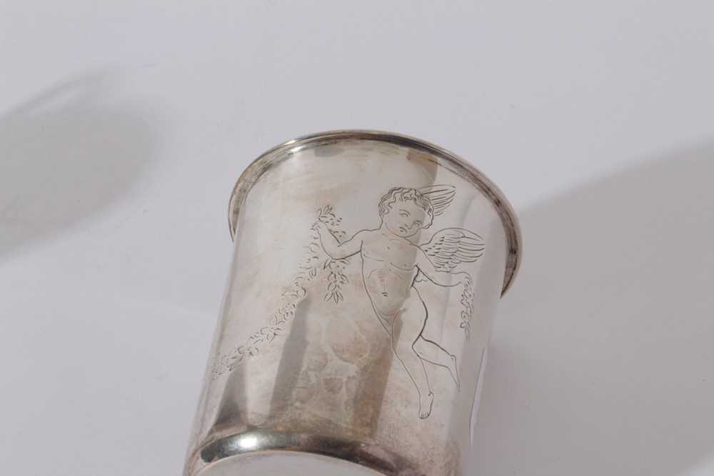 19th Century Danish Silver Christening mug with engraved decoration of Birds and Animals amongst scr - Image 3 of 8