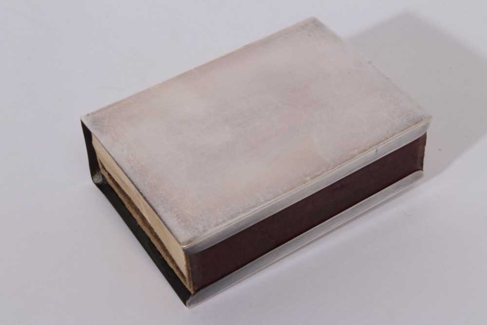 Edwardian silver match box cover of conventional form with engine turned decoration and vacant centr - Image 12 of 13
