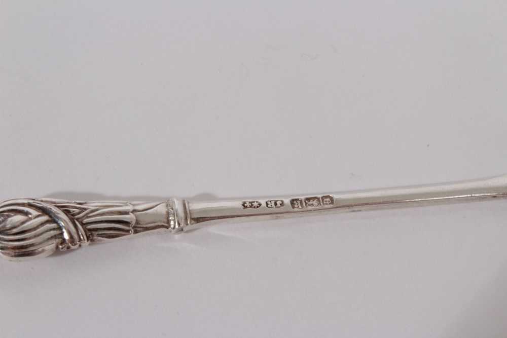 Set of twelve George V silver bean end coffee spoons (Birmingham 1931), maker Adie Brothers, togethe - Image 13 of 13