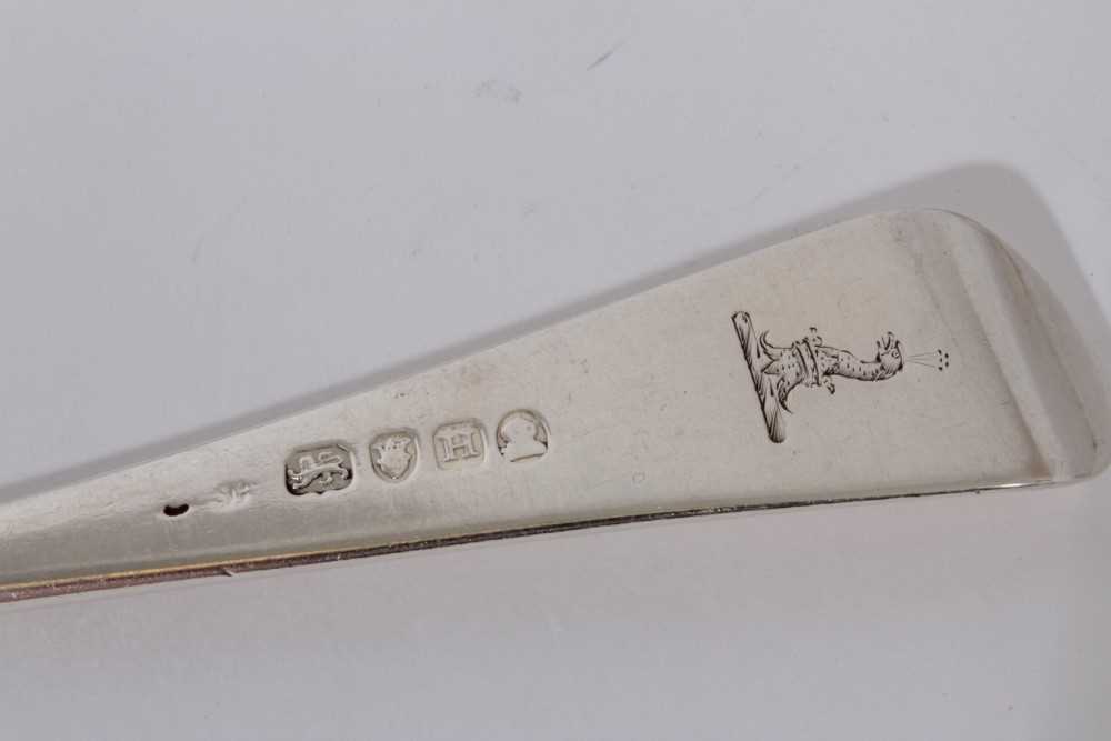 Six George III Old English pattern silver table spoons together with four Hanoverian pattern silver - Image 3 of 7