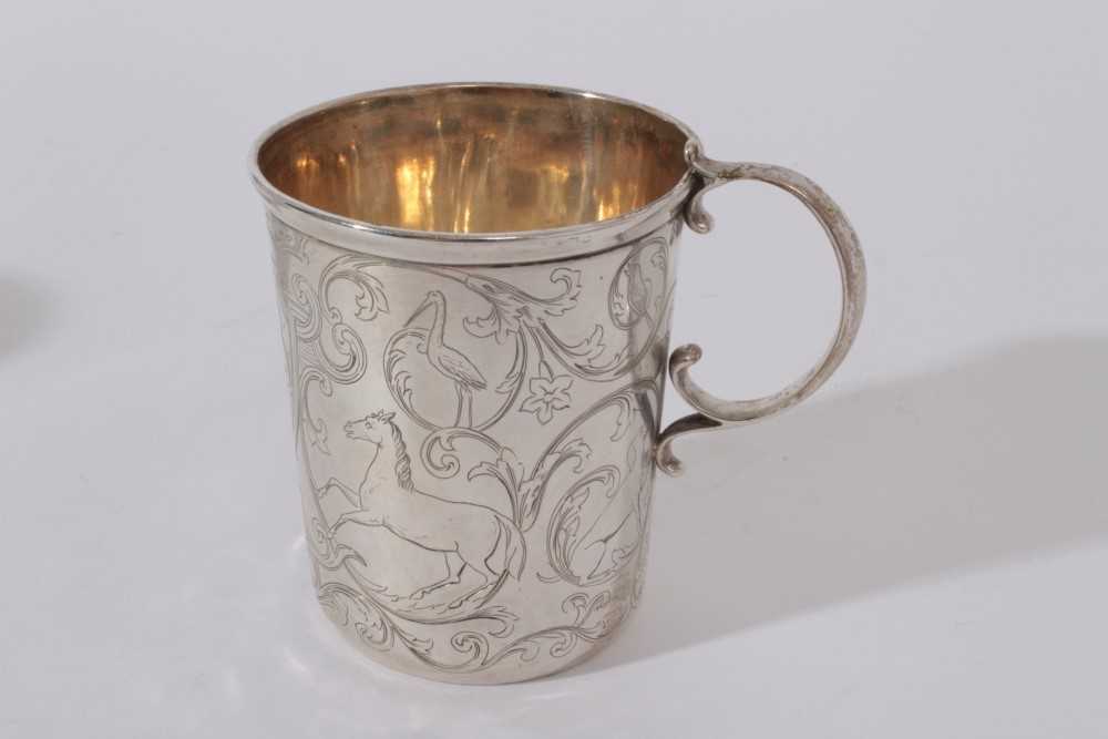 19th Century Danish Silver Christening mug with engraved decoration of Birds and Animals amongst scr - Image 7 of 8