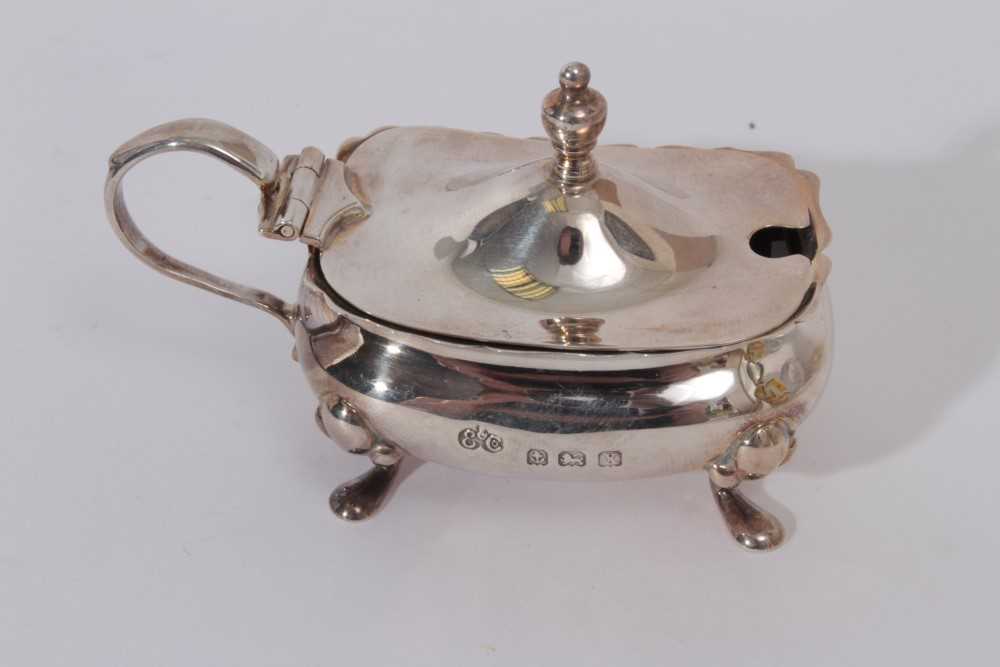 George V Silver three piece cruet set of cauldron form on hoof feet, the salt and mustard with remov - Image 4 of 6
