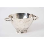 Edwardian silver bowl in the form of tapered circular form, with a band of chased foliate decoration