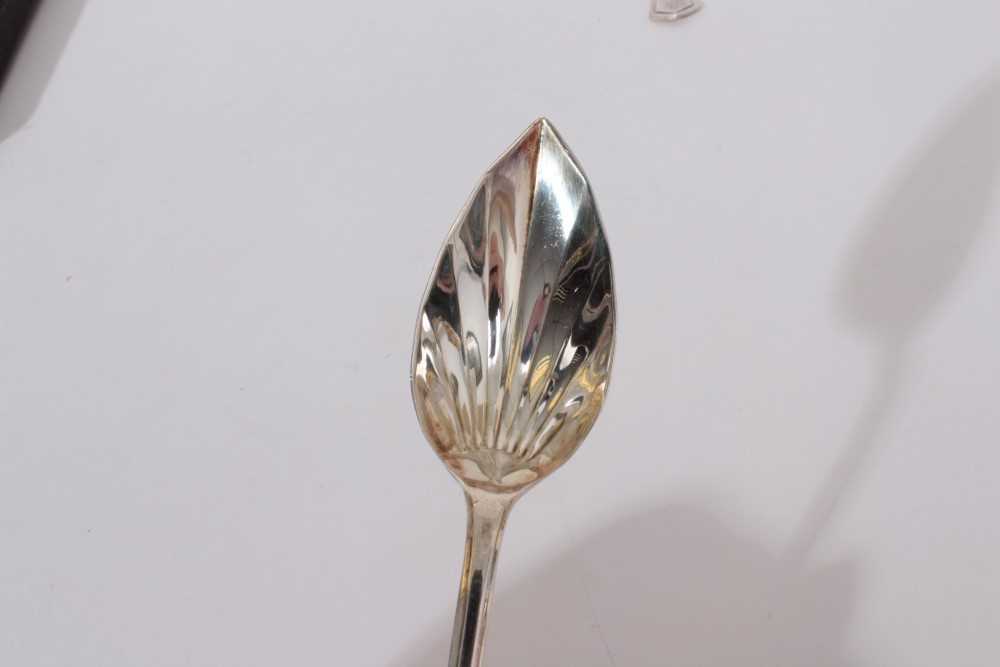 George VI set of six silver grapefruit spoons, (Sheffield 1938), maker, Angora Silver Plate Co, toge - Image 3 of 8