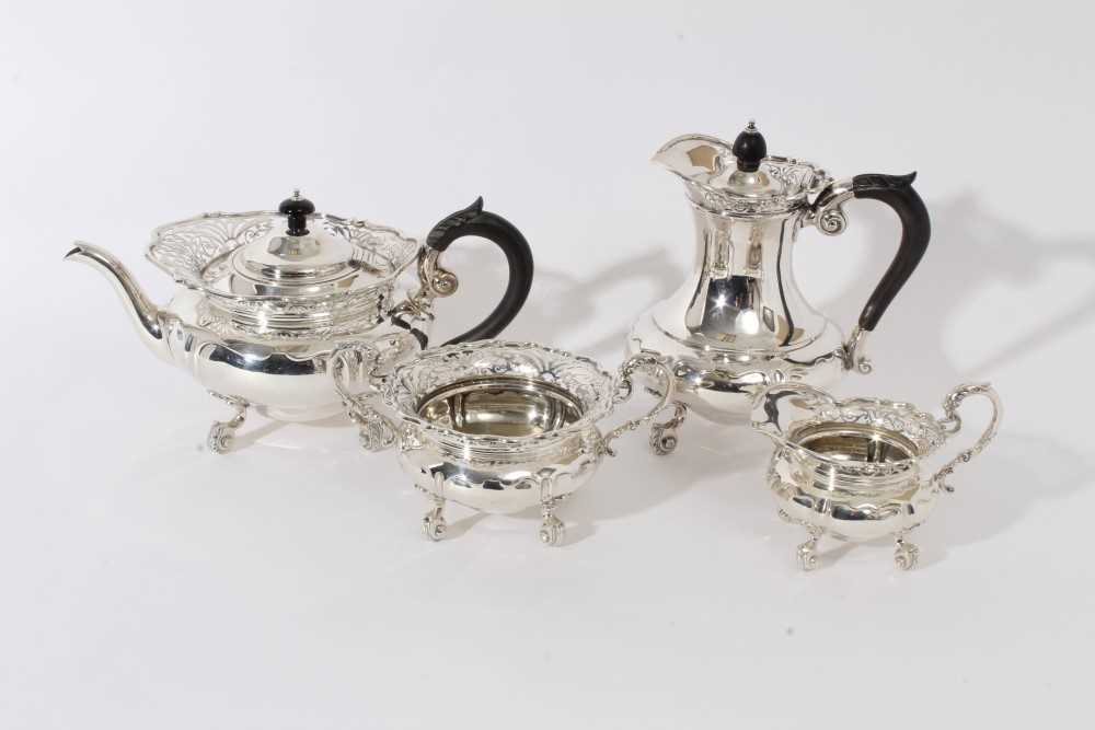 Fine quality Edwardian silver four piece tea and coffee set - comprising teapot of cauldron form, wi - Image 2 of 11