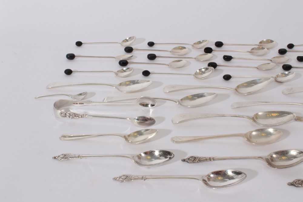 Set of twelve George V silver bean end coffee spoons (Birmingham 1931), maker Adie Brothers, togethe - Image 4 of 13