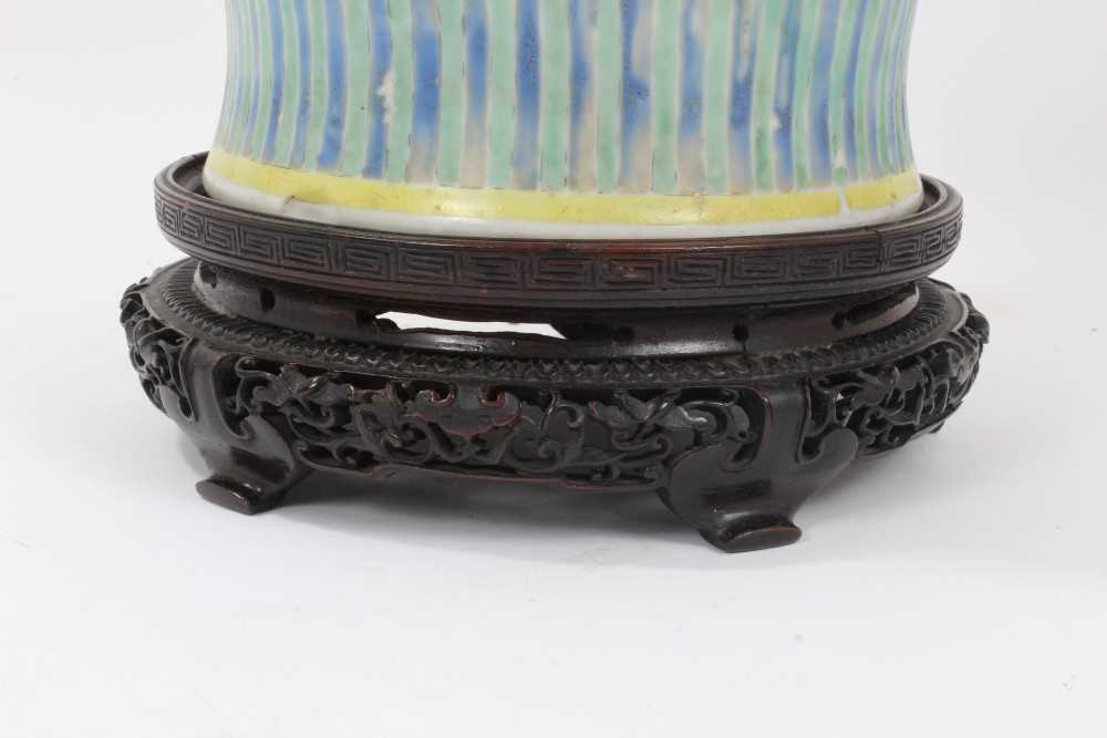 Large 18th/19th century Chinese famille rose porcelain baluster jar, painted with peonies and other - Image 9 of 10