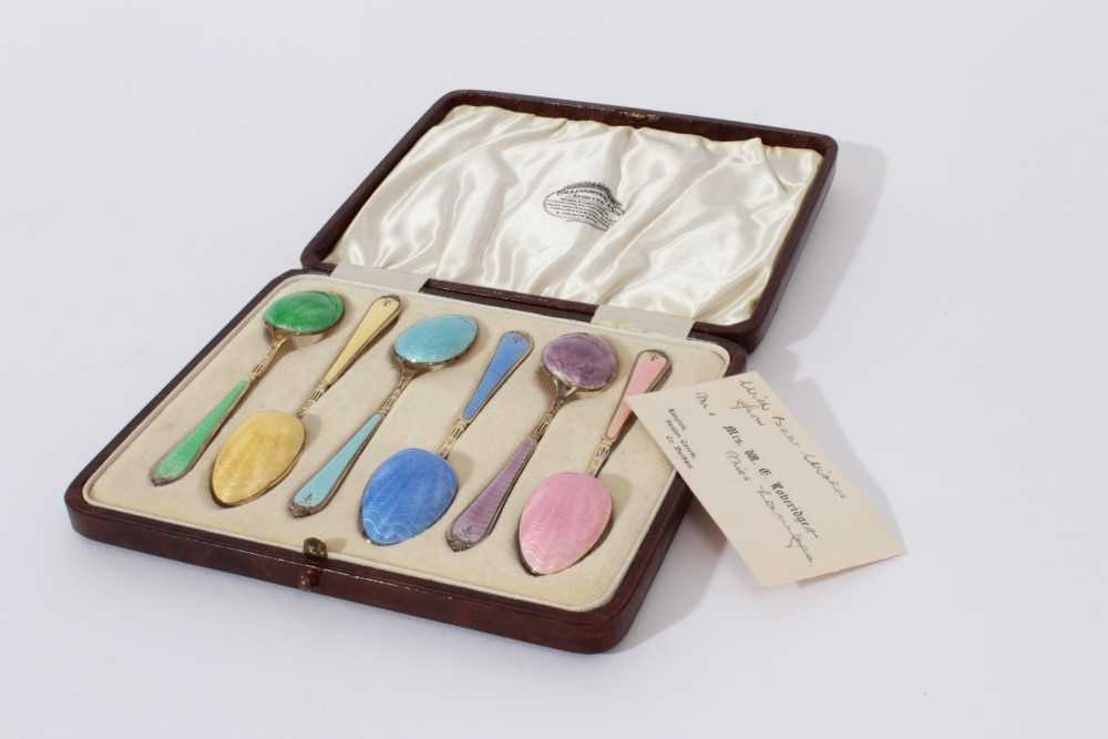 Set of six George VI Silver gilt and guilloché enamel coffee spoons in fitted case, (Birmingham 1937 - Image 5 of 5