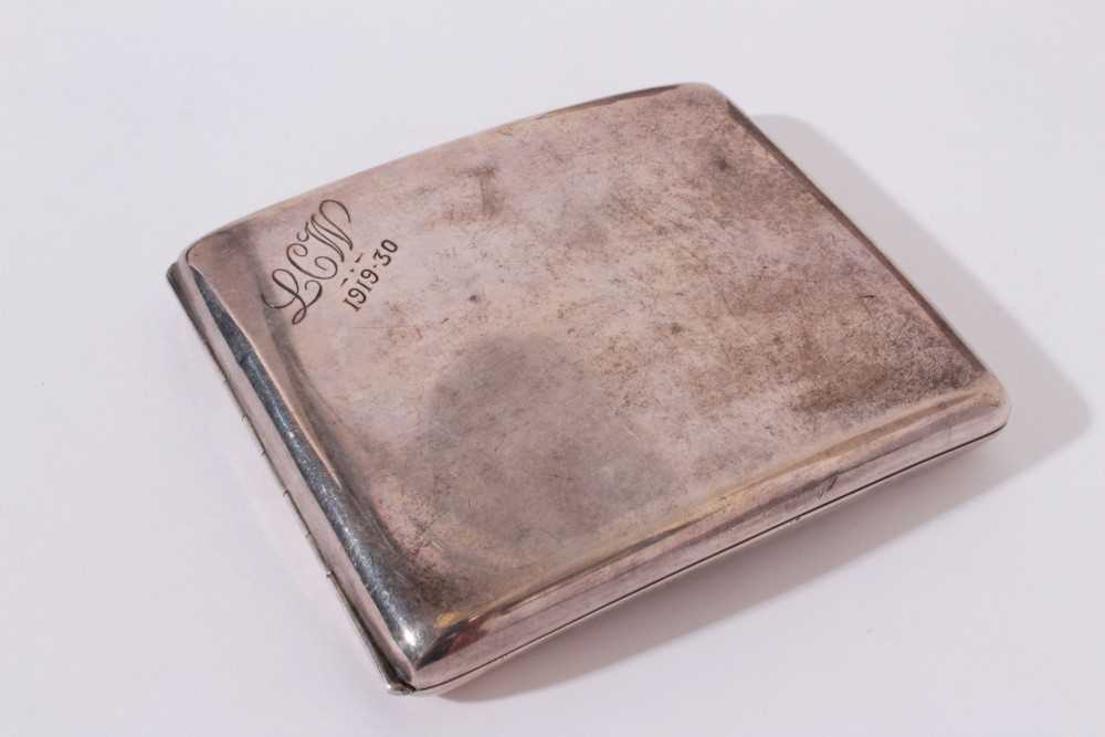 Late Victorian silver trinket box of rectangular form with hinged cover and embossed decoration (Bir - Image 5 of 13