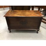 1930s Oak blanket box with rising lid on cabriole legs 91cm