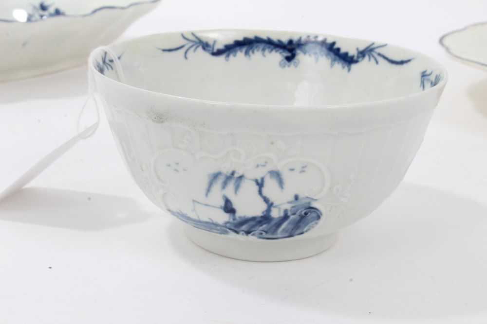 Mid 18th century Worcester blue and white porcelain sugar bowl, together with 18th century Worceste - Image 5 of 10