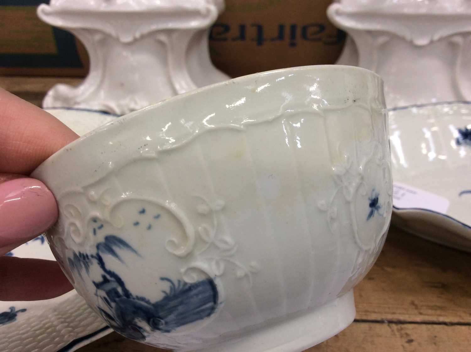 Mid 18th century Worcester blue and white porcelain sugar bowl, together with 18th century Worceste - Image 7 of 10