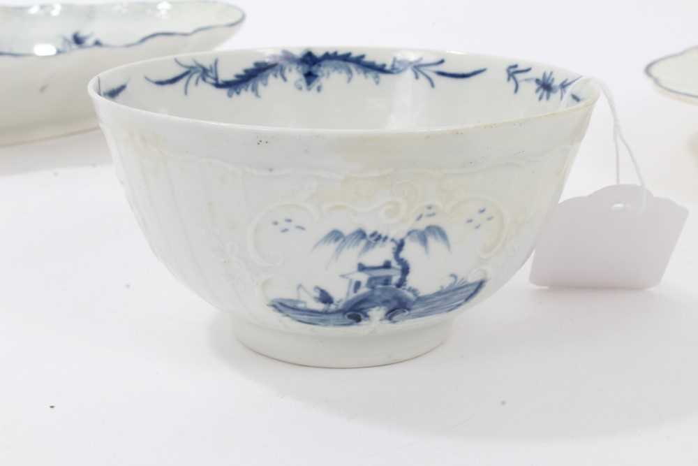 Mid 18th century Worcester blue and white porcelain sugar bowl, together with 18th century Worceste - Image 4 of 10