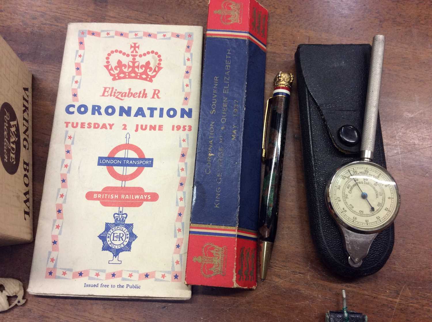 Meerschaum pipe, Dunhill gold plated lighter, other smoking items, two watches and sundries - Image 4 of 5