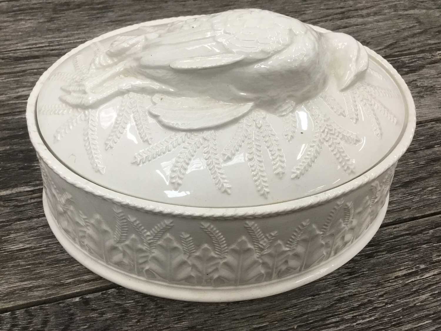 White glazed game pie dish